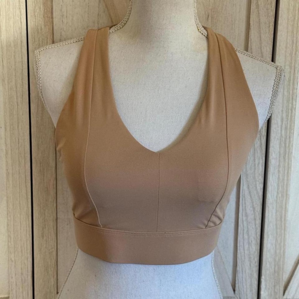Fabletics Racerback Sports Bra Yoga Pilates Workout Activewear Tan Neutral - Picture 2 of 3